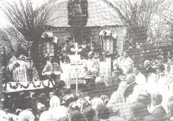 Slavnostní mše u příležitosti stého výročí založení Karolína (1922)
